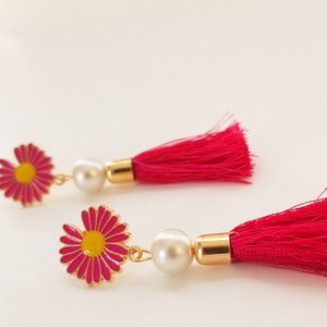 Flower Tassel Earrings NWOT